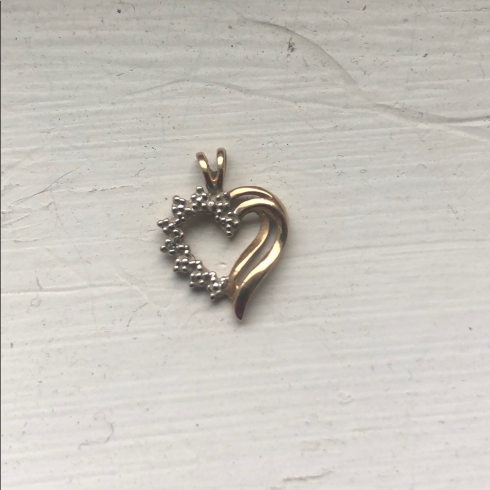 10k gold heart pendant